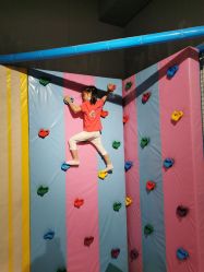 -梦幻童年儿童乐园(顾乡大街店)