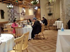 -香山湖家家宴(中山陵店)
