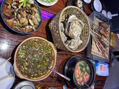 -蚝堡海鲜·威海菜·海肠捞饭·烧烤·亚洲吃蚝公司(幸福门店)