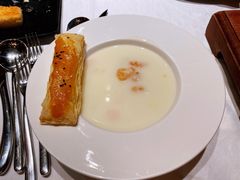 汤唯斯尔走地鸡玉米浓汤。-巴罗萨澳洲滚石牛排(万达广场店)