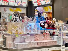-泡泡玛特POPMART(世豪广场店)