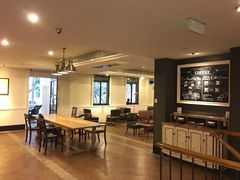 大堂-星巴克臻选(广州沙面店)