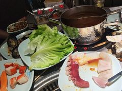 -金滏山烤肉·海鲜·火锅自助餐厅(襄阳万达店)