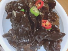 凉拌木耳-吕氏疙瘩汤·海鲜新鲁菜(海州利群店)
