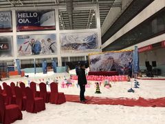 -乔波室内滑雪场