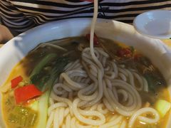 -牛八宝桂林米粉(八里庄店)