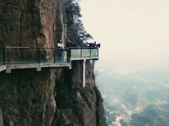 -玻璃桥景区石牛寨