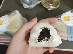 -蜜蜂小象·榴莲千层蛋糕(时代汇11栋店)