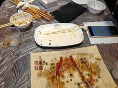 -老街烧烤大排档·地道湖北菜·龙虾馆(汉口火车站店)