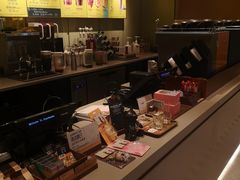 -星巴克臻选(上海中环广场2F店)