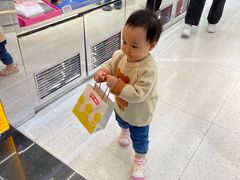 -泡泡玛特POPMART(侨福芳草地店)