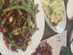 -阿瓦山寨·湘菜现炒·剁椒鱼头王(咸阳总店)