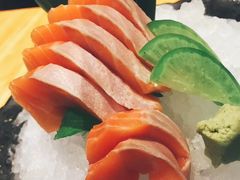 三文鱼刺身-水之惠鲜鱼料理(王府大街店)