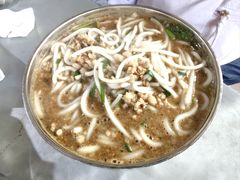 -正宗杨记普洱酸醋米线(总店)