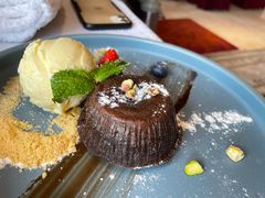 巧克力熔岩蛋糕-弘雅饭店