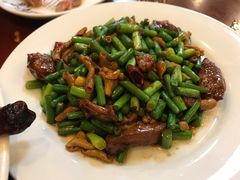 -余杨鸭鸭餐厅