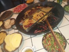 -周幺妹重庆老火锅(银泰城总店)