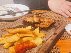 -岗底斯尼泊尔餐厅(万达店)