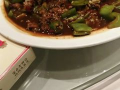 临沂炒鸡-老牌坊鲁菜名店(美莲广场店)