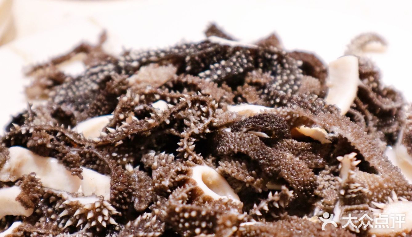 晚上排队超长酱料好评好评!不管是芝麻酱+韭花酱