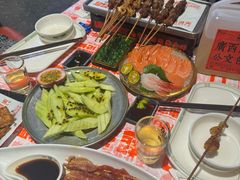-威记烧嘢·南宁烧烤·超级生牛(绿地店)