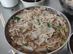 -正宗杨记普洱酸醋米线(总店)