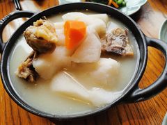 纳西腊排骨炖山药汤-丽江金茂凯悦臻选酒店-滇香馆