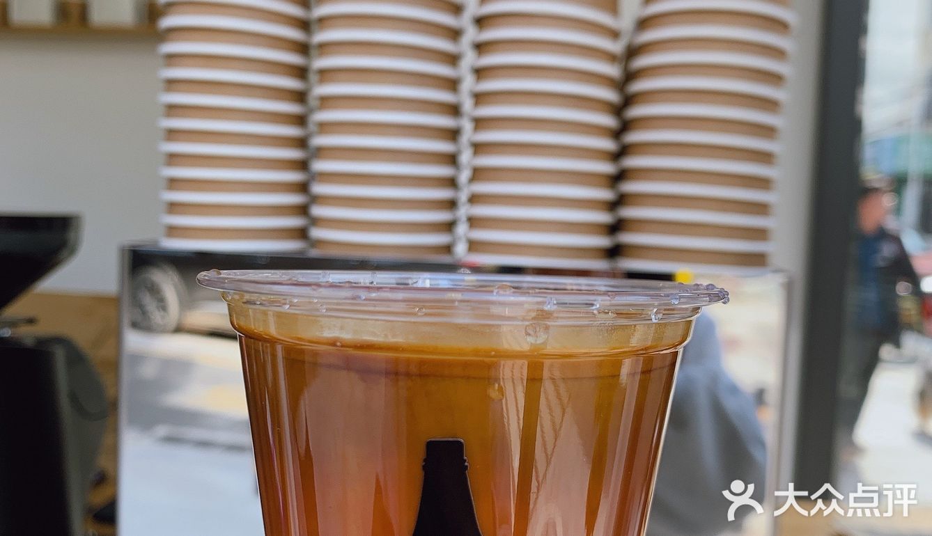 街角有惊喜｜黑瓶子咖啡来也 无特调很简单