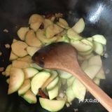 快手清炒笋瓜 疫情在家，运动量骤减，决定做点清淡的吃