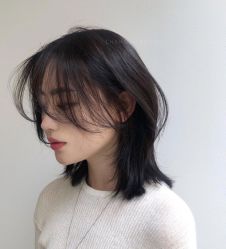 -HAIR CORNER