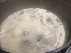 黑胡椒猪肚鸭架锅-三人行骨头王火锅(长寿店)