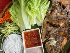 菜包鱼-傣泐金湾餐厅