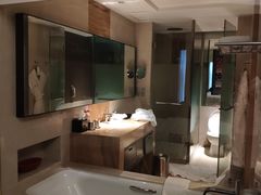 -青岛富力艾美酒店