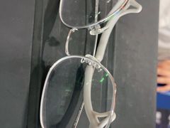 -无奔眼镜·蔡司·依视路授权店(马家堡店)