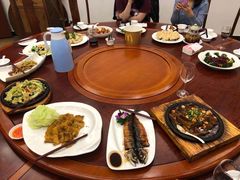 -东馆和天下特色餐饮(工农店)