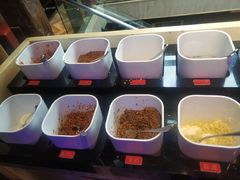 自助调料区-热火朝天鲜切牛肉火锅(南强街巷店)