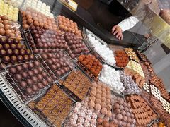 -Laderach 莱德拉(上海环贸iapm店)