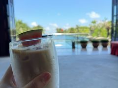 -亚龙湾喜来登·美景台大堂吧