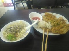 -建国蚵煎蚵面