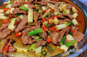 Scallion Stir-fry with One Catty Beef Tenderloin