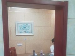 -宾朋海鲜特色美食餐厅·纯手工鲅鱼水饺(兴海路店)