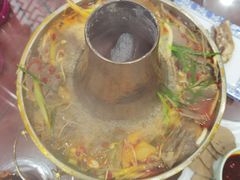 -撒拉人家.酸菜牦牛肉火锅
