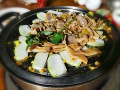 -三亚火车头万人海鲜广场