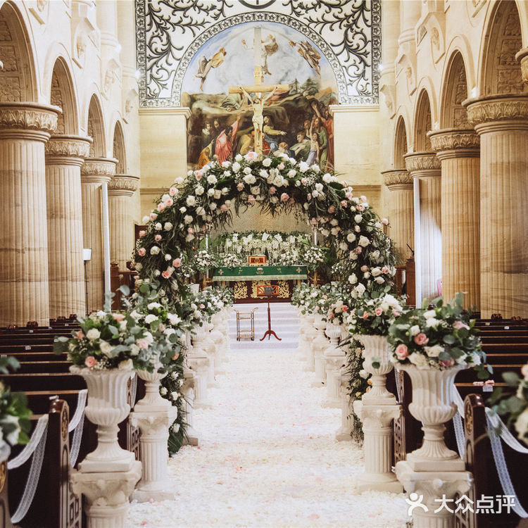 网红教堂式婚礼，圆满你的童话梦！！！