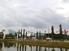 -巨鹰广场