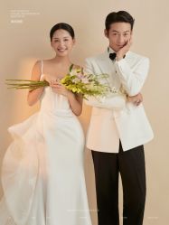 点击看大图 -至臻微拉婚纱摄影