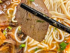 -花溪巷牛肉粉(泉城路店)
