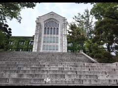 -梨大女人街