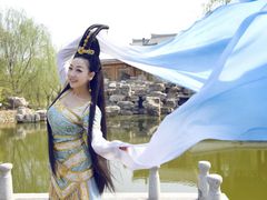 莲台咏-九月鹰飞汉服摄影工作室