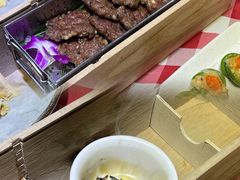 木盒烟熏牛肉饼-龙桥私厨·姜花菊花过桥鱼·顺德菜(容桂店)